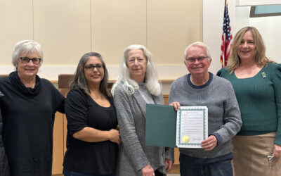 City recognizes Friends of the Library for its support of the Library